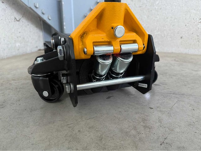 Jcb garagekrik 3 ton - afbeelding 3 van  8