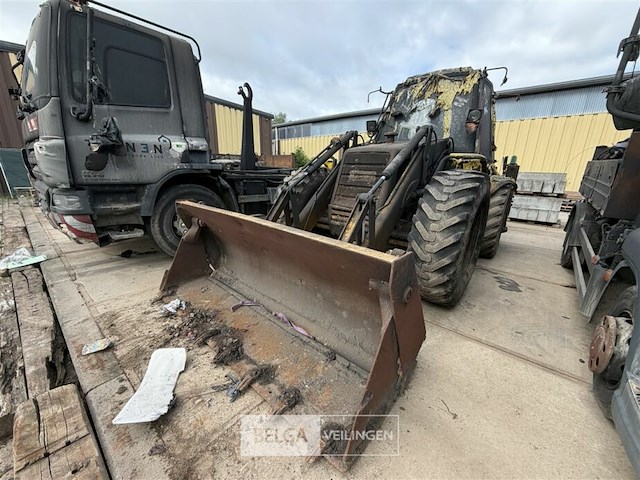 Jcb graaf-laadcombinatie – brand-, rook- en/of waterschade - afbeelding 1 van  20