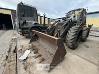 Jcb graaf-laadcombinatie – brand-, rook- en/of waterschade - afbeelding 12 van  20