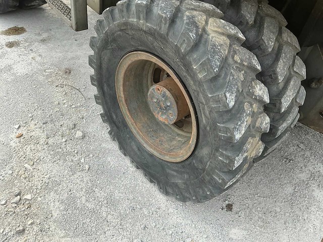 Jcb js130w banden graafmachine - afbeelding 4 van  22