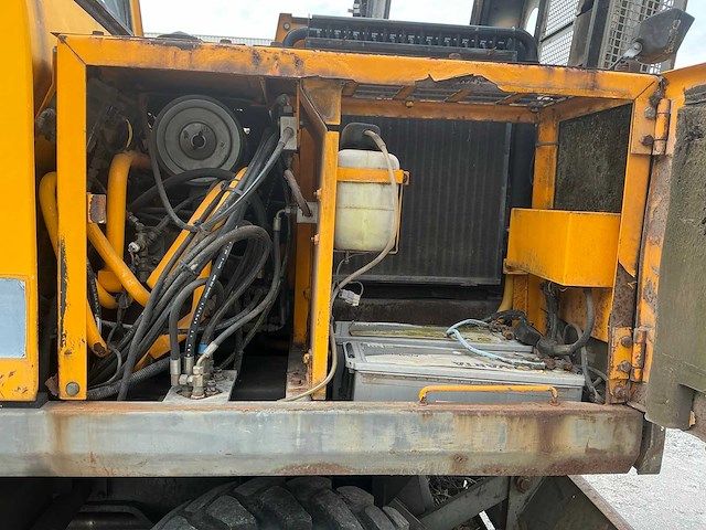 Jcb js130w banden graafmachine - afbeelding 9 van  22