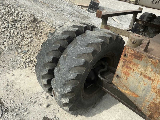 Jcb js130w banden graafmachine - afbeelding 6 van  27