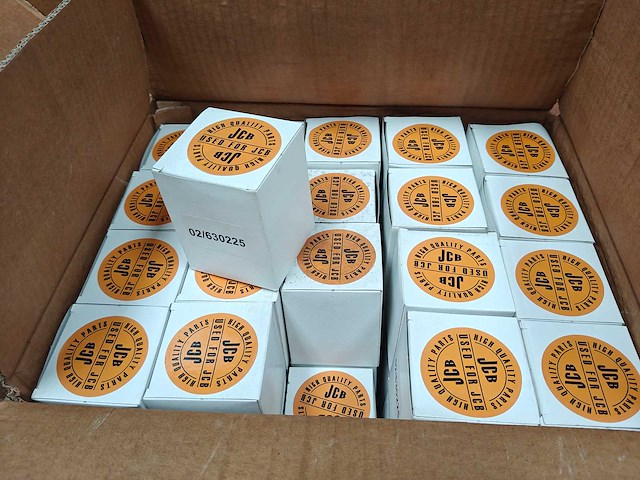 Jcb oil filter - 02/630225 - various garage inventory (180x) - afbeelding 5 van  7