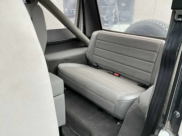 Jeep - 1989 - wrangler - wrangler - afbeelding 35 van  48