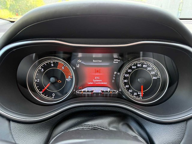 Jeep - 2020 - cherokee - 4x4 jeep - personenauto - afbeelding 28 van  34
