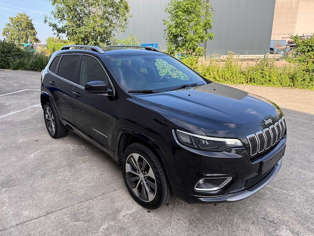 Jeep - 2020 - cherokee - 4x4 jeep - personenauto - afbeelding 31 van  34