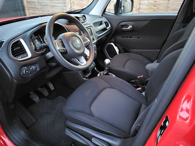 Jeep - renegade - bu - car - 2019 - afbeelding 8 van  24