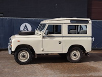 Jeep land rover defender benzine 70pk 1974 (marge) - afbeelding 1 van  1