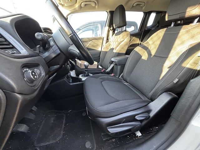 Jeep renegade limited, 2019 - afbeelding 9 van  27