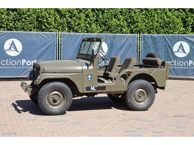 Jeep willys m35 benzine 1960 - afbeelding 1 van  1