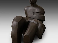 Jef innegraeve (1936), reclining figure, patinated bronze, n° 1/3 (only one was executed) 75 x 100 cm. (29.53 x 39.36 in.) - afbeelding 4 van  7