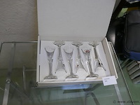 Jeneverglaasjes - afbeelding 1 van  2