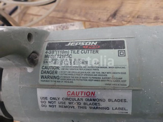 Jepson 8210sc draagbare tegel natte zaag - afbeelding 3 van  5