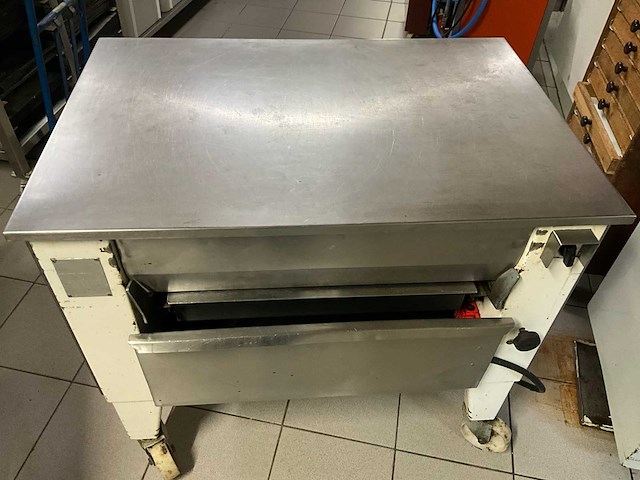 Jeros platenpoetsmachine + rvs trolley’s en bakplaten - afbeelding 2 van  8