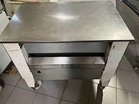 Jeros platenpoetsmachine + rvs trolley’s en bakplaten - afbeelding 3 van  8