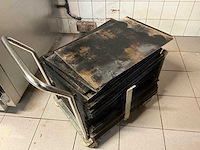 Jeros platenpoetsmachine + rvs trolley’s en bakplaten - afbeelding 5 van  8