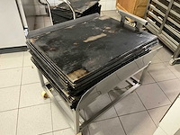 Jeros platenpoetsmachine + rvs trolley’s en bakplaten - afbeelding 6 van  8