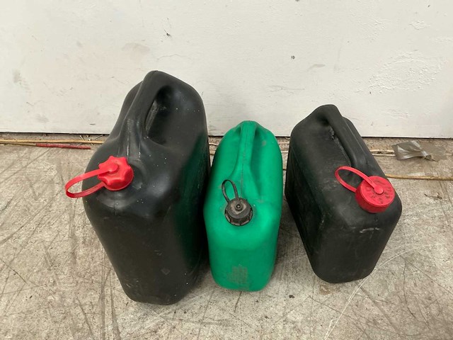 Jerrycan (3x) - afbeelding 1 van  2