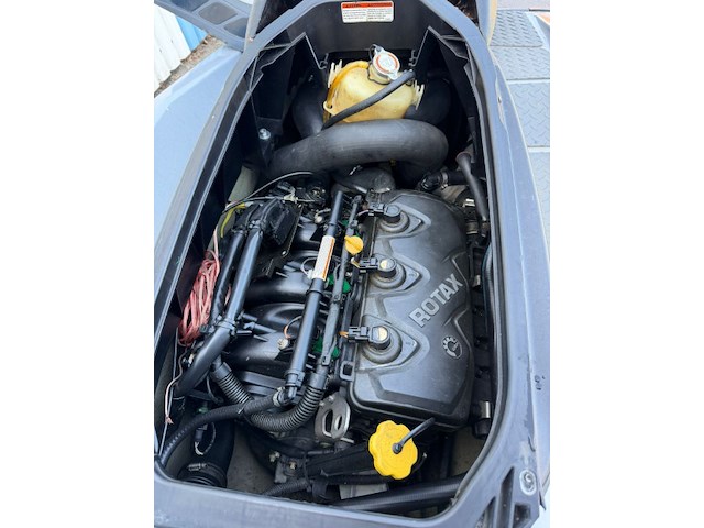 Jetski seadoo - afbeelding 8 van  16