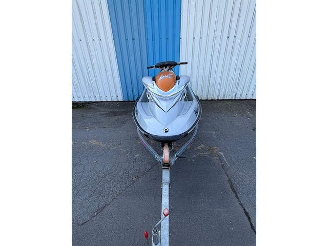 Jetski seadoo - afbeelding 12 van  16