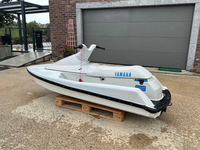 Jetski yamaha 650 cc - afbeelding 1 van  4