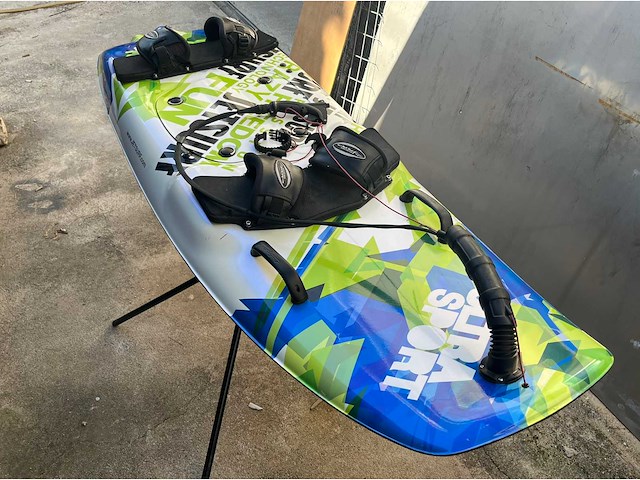 Jetsurfen - afbeelding 1 van  4