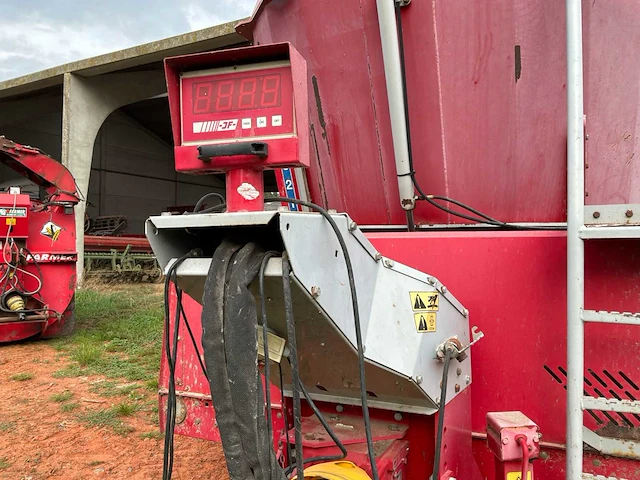 Jf-stoll feeder vm 16 shredder-mixer - afbeelding 14 van  18