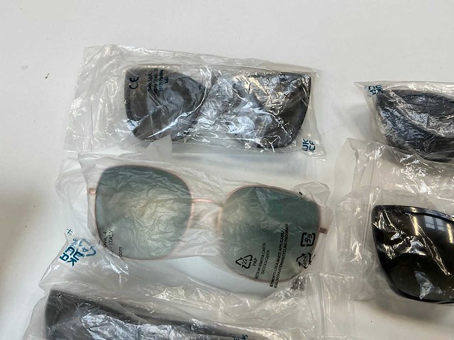 Jimmy choo zonnebril (14x) - afbeelding 8 van  11