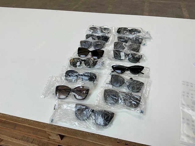 Jimmy choo zonnebril (15x) - afbeelding 1 van  8