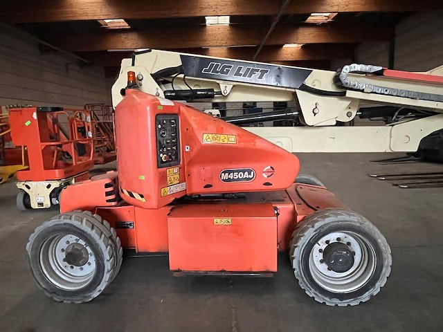 Jlg - 2014 - m450aj - hoogwerker - afbeelding 3 van  4