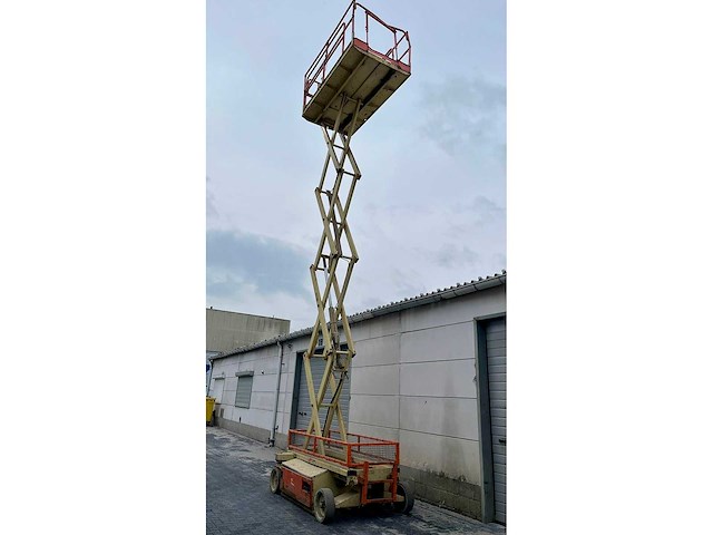 Jlg - 2658-e - hoogwerker - 1999 - afbeelding 13 van  15