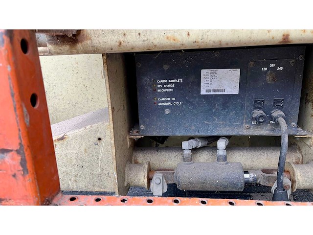 Jlg - 2658-e - hoogwerker - 1999 - afbeelding 4 van  19