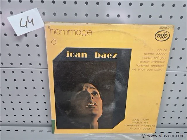 Joan baez - afbeelding 1 van  2