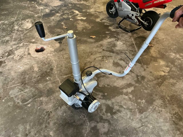 Jockey wheel elektrisch - afbeelding 1 van  3