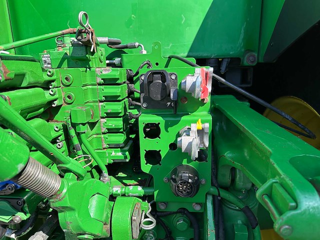 John deere - 2013 - 7230r - vierwielaangedreven landbouwtractor - afbeelding 15 van  64