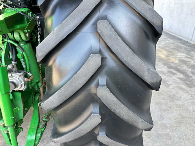 John deere - 2013 - 7230r - vierwielaangedreven landbouwtractor - afbeelding 20 van  64