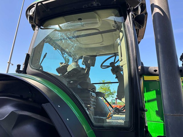 John deere - 2013 - 7230r - vierwielaangedreven landbouwtractor - afbeelding 24 van  64