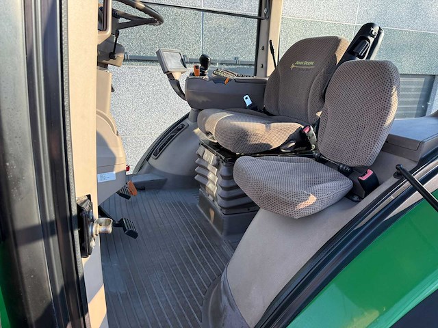 John deere - 2013 - 7230r - vierwielaangedreven landbouwtractor - afbeelding 24 van  42