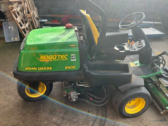 John deere - 2500 - ride on lawn mower - afbeelding 8 van  10