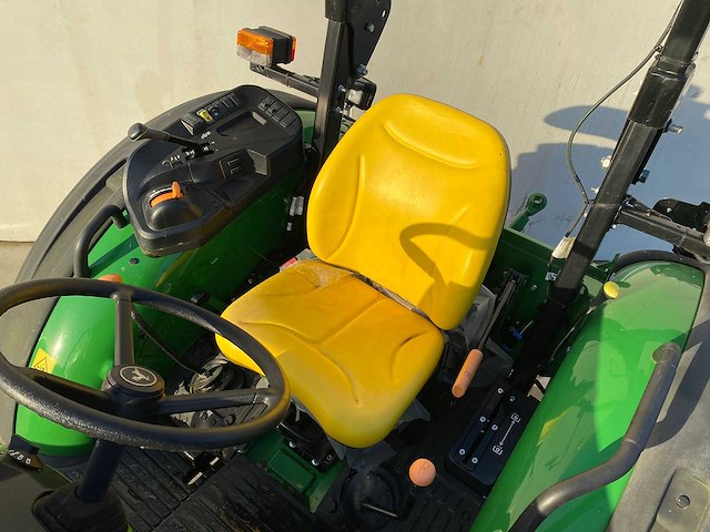 John deere - 5050e - 4-wheel drive tractor - 2025 - afbeelding 5 van  8