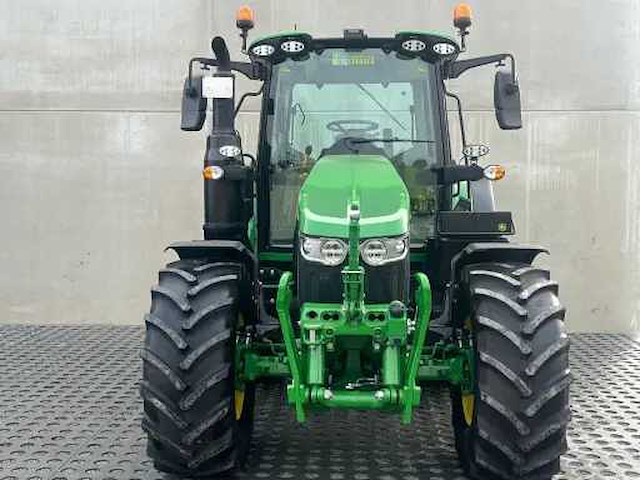 John deere - 6120m - 4-wheel drive tractor - 2022 - afbeelding 3 van  10