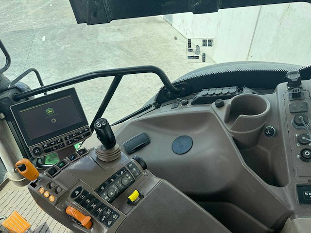 John deere - 6195r - 4-wheel drive tractor - 2017 - afbeelding 6 van  17