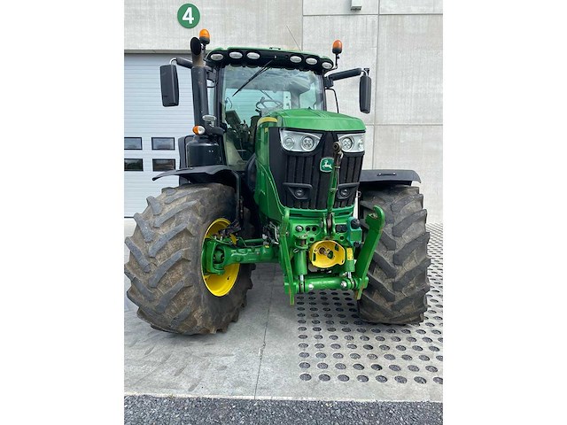 John deere - 6195r - 4-wheel drive tractor - 2018 - afbeelding 2 van  8