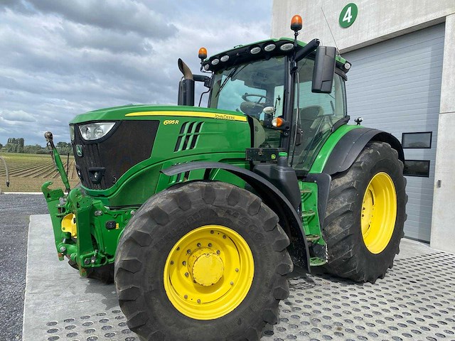 John deere - 6195r - 4-wheel drive tractor - 2018 - afbeelding 1 van  8