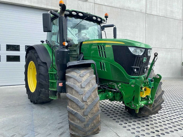 John deere - 6195r - 4-wheel drive tractor - 2018 - afbeelding 3 van  8