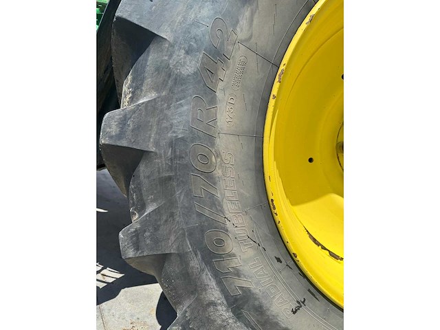 John deere - 6210r - 4-wheel drive tractor - 2014 - afbeelding 3 van  17