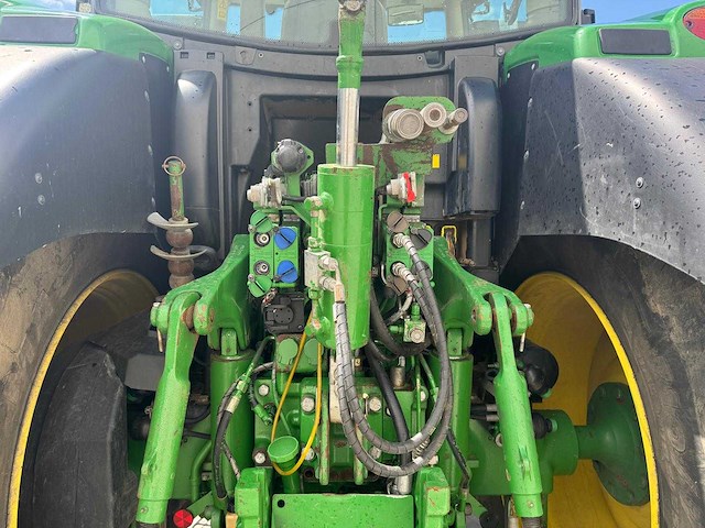 John deere - 6210r - 4-wheel drive tractor - 2014 - afbeelding 17 van  17