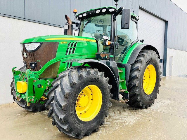 John deere - 6215r - 4-wheel drive tractor - 2015 - afbeelding 1 van  14