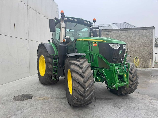 John deere - 6230r - 4-wheel drive tractor - 2018 - afbeelding 13 van  19