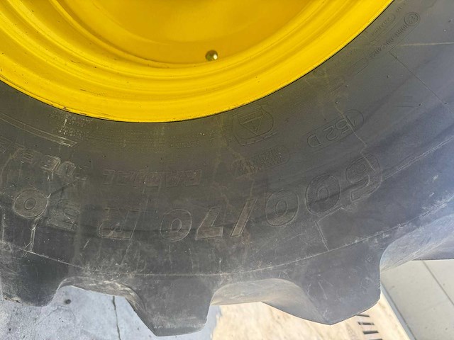 John deere - 6250r - 4-wheel drive tractor - 2017 - afbeelding 3 van  19